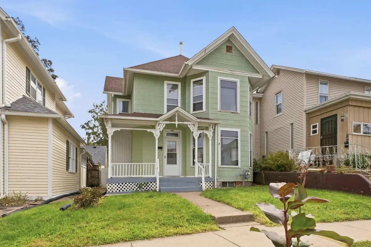 204 W 6th, Muscatine, IA 52761 - #1