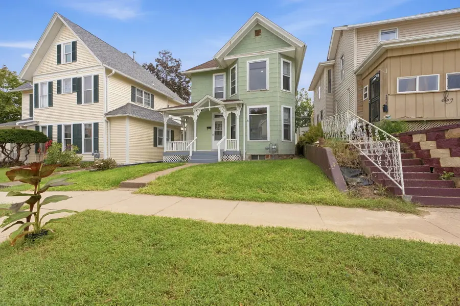 204 W 6th, Muscatine, IA 52761 - #2