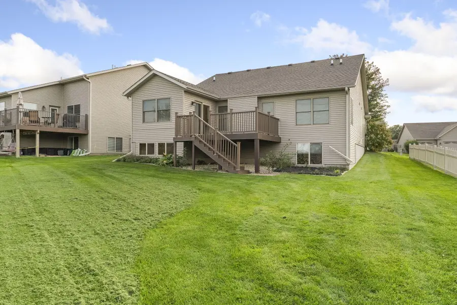 3217 Majestic, Muscatine, IA 52761 - #3