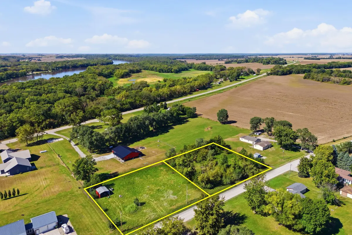 1086 Ocean Ave, Moscow, IA 52760 - #1