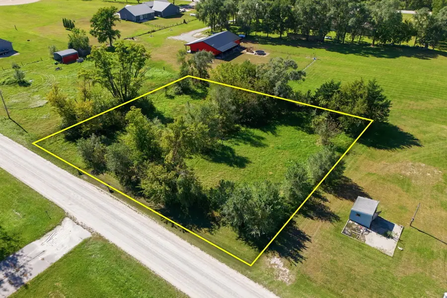 1086 Ocean Ave, Moscow, IA 52760 - #3