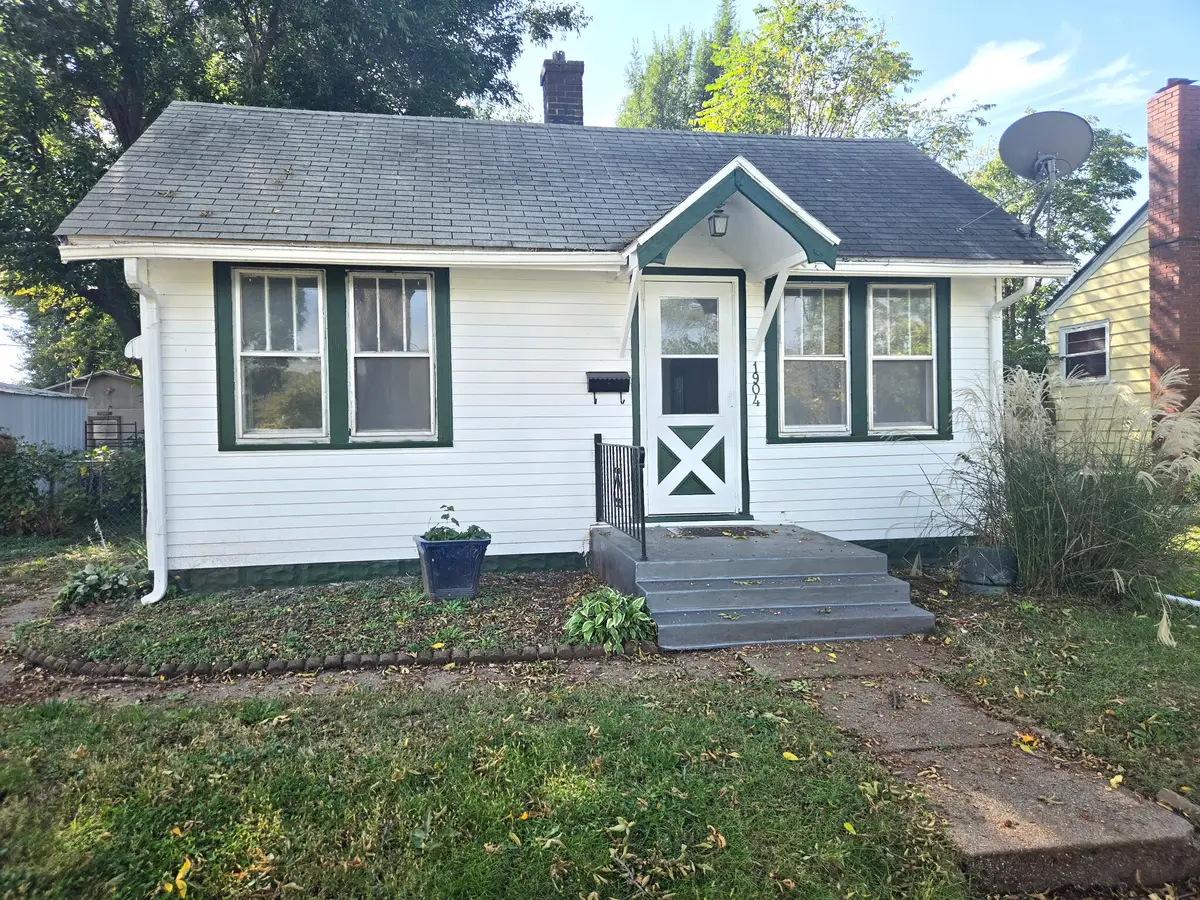 1904 Sterneman, Muscatine, IA 52761 - #1