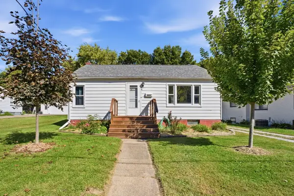 1211 Orange, Muscatine, IA 52761