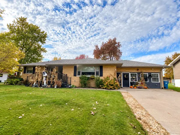 1700 Devitt Ave, Muscatine, IA 52761