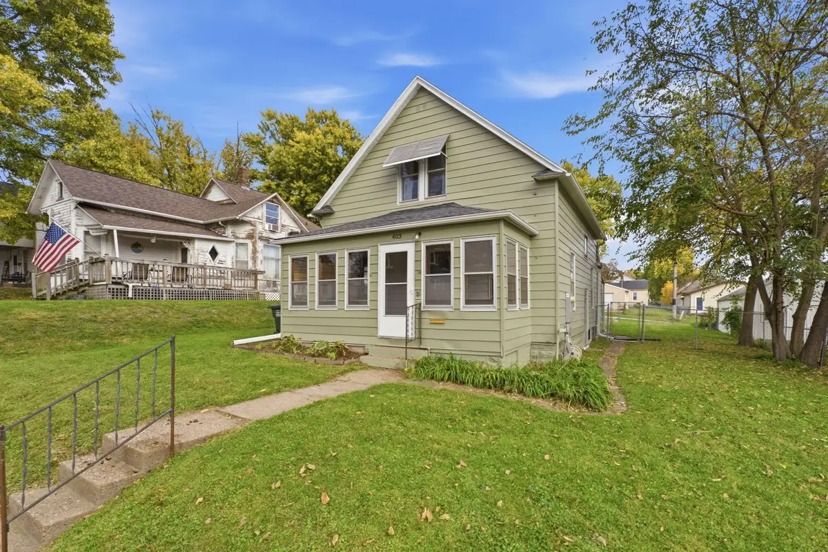 403 Munn, Muscatine, IA 52761 - #1
