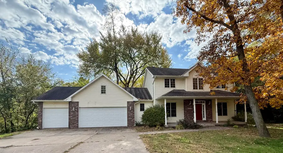2450 Sunflower, Muscatine, IA 52761 - #2