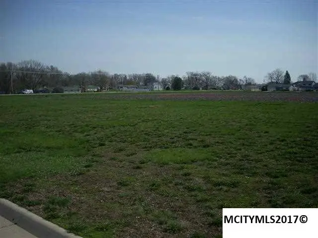 2007 Augusta Dr, Mason City, IA 50401 - #1