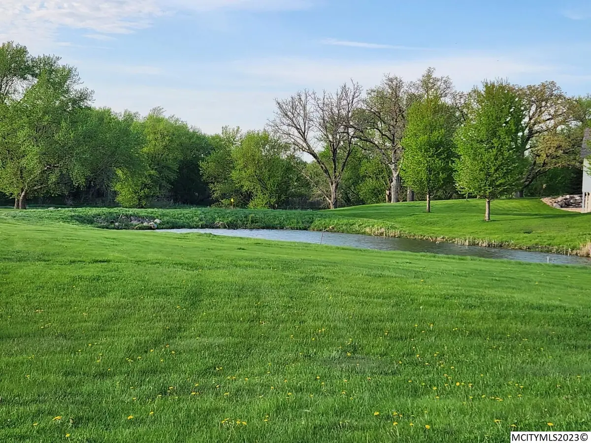 402 Brickyard Rd, Sheffield, IA 50475 - Image #1