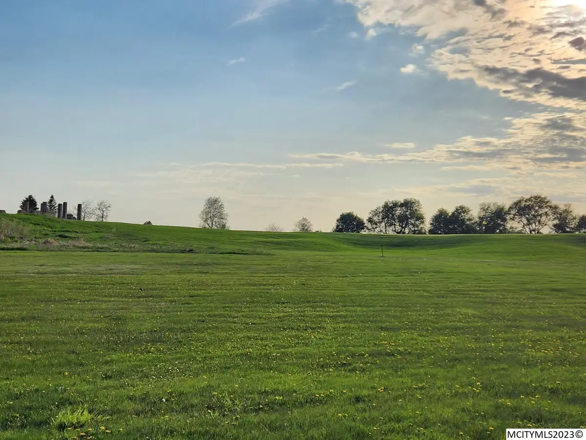 423 Brickyard Rd, Sheffield, IA 50475 - Image #1