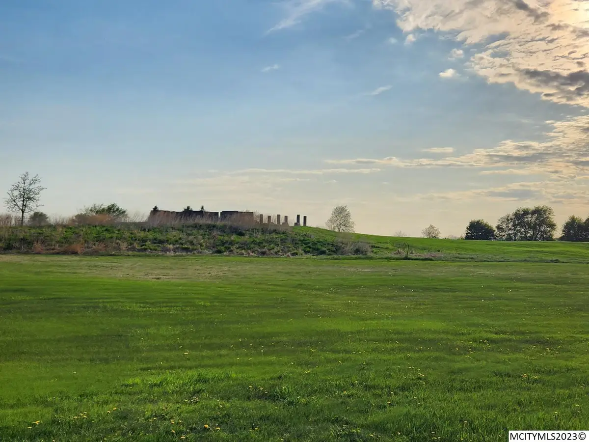 421 Brickyard Rd, Sheffield, IA 50475 - Image #1