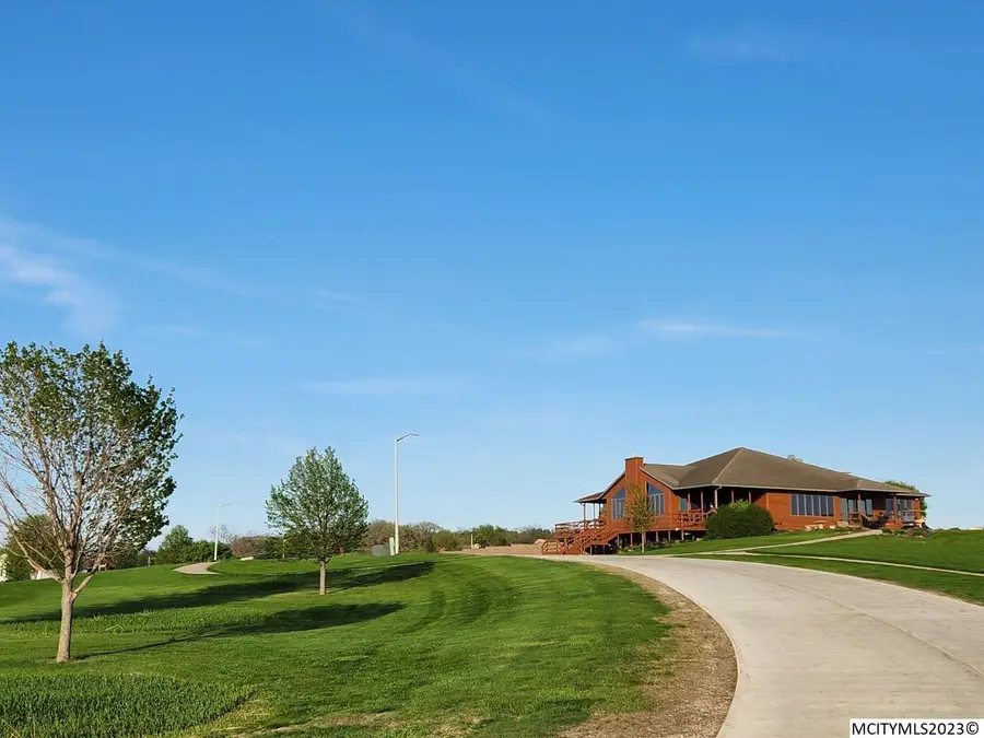411 Brickyard Rd, Sheffield, IA 50475 - Image #2