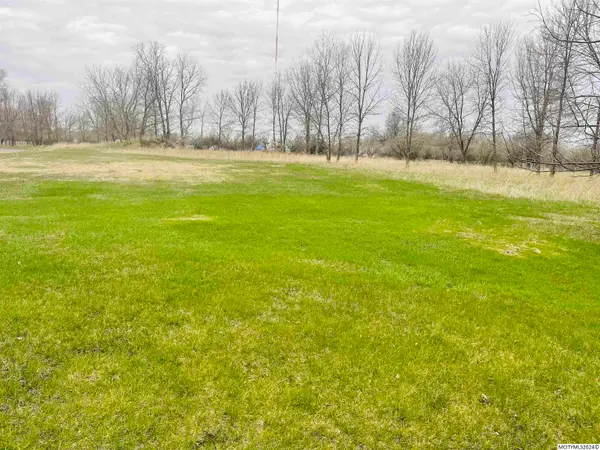 15th SW, MASON CITY, IA 50401