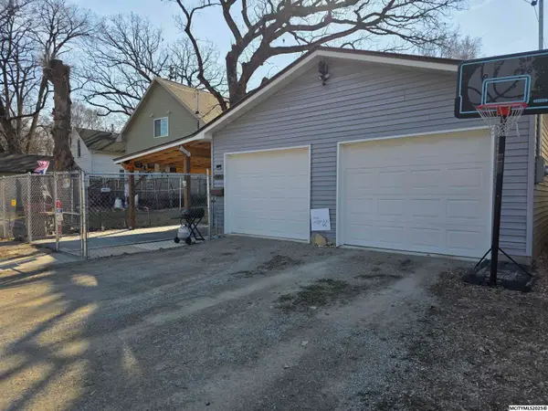 1032 N Georgia, MASON CITY, IA 50401