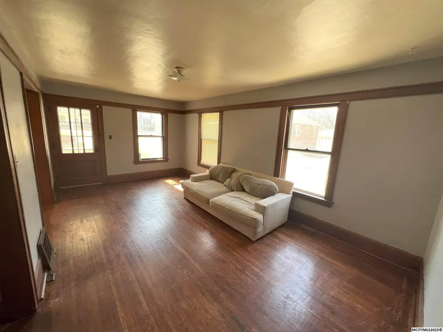 5 Willow Dr, Mason City, IA 50401 - #2