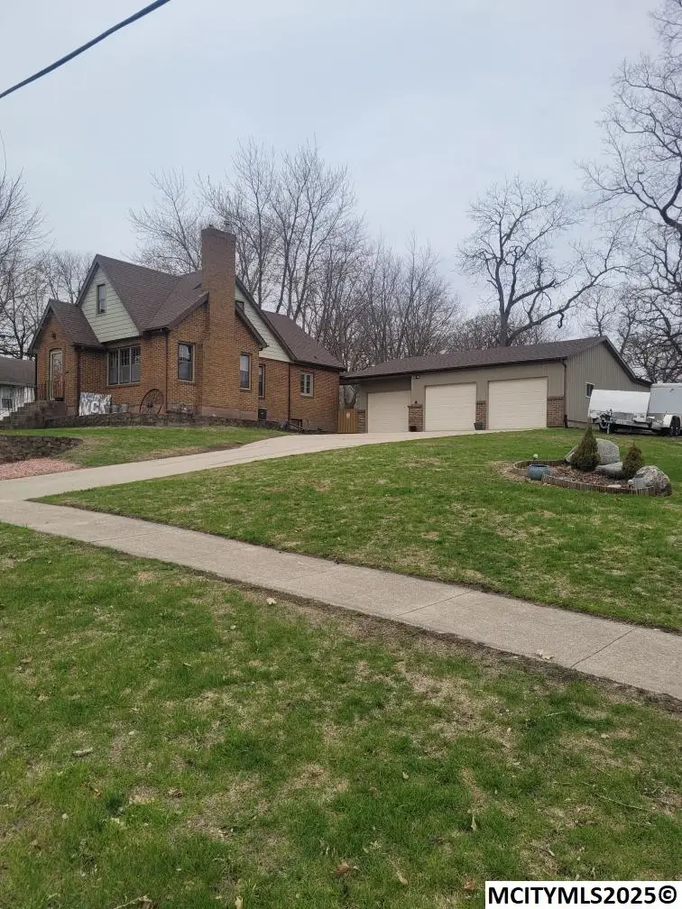 448 Secor Ave, Forest City, IA 50436 - #1