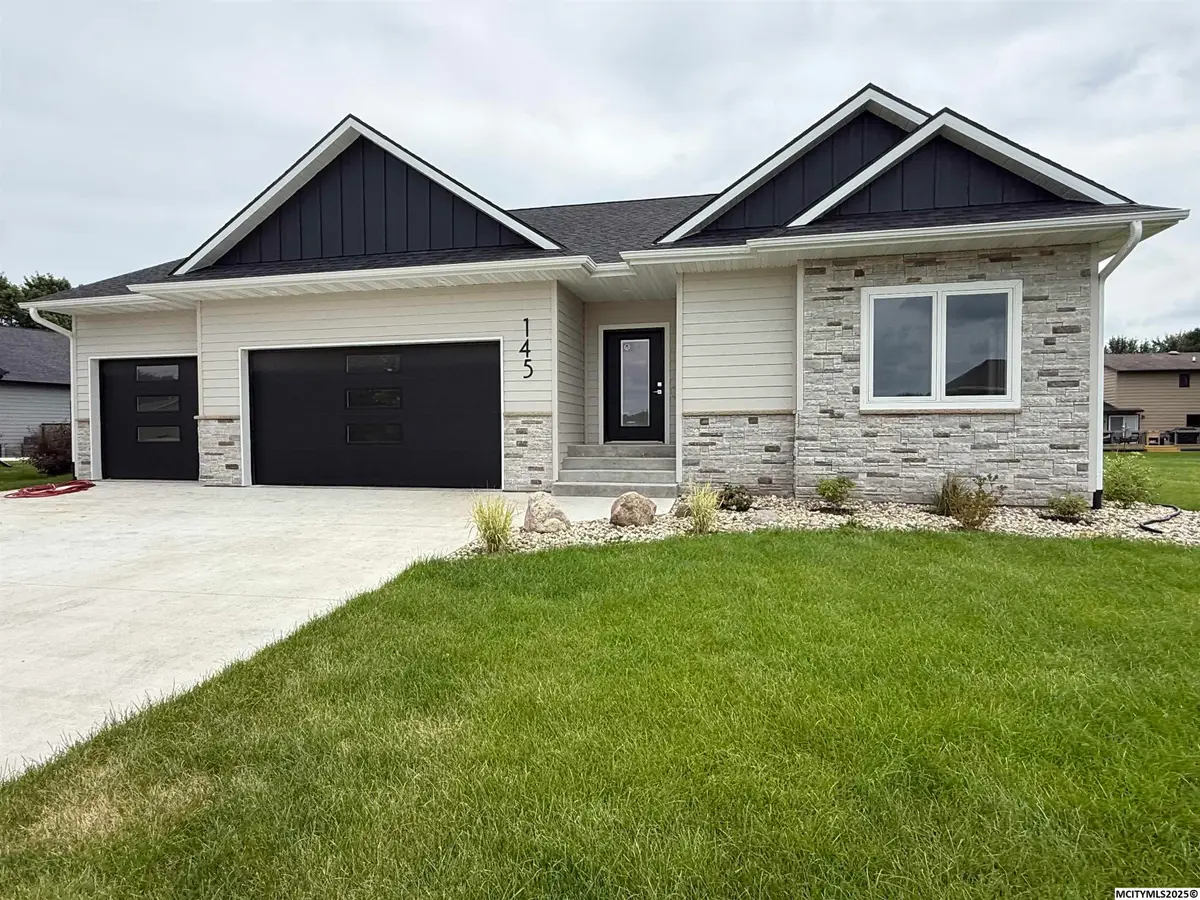 145 Boulder, Mason City, IA 50401 - #1