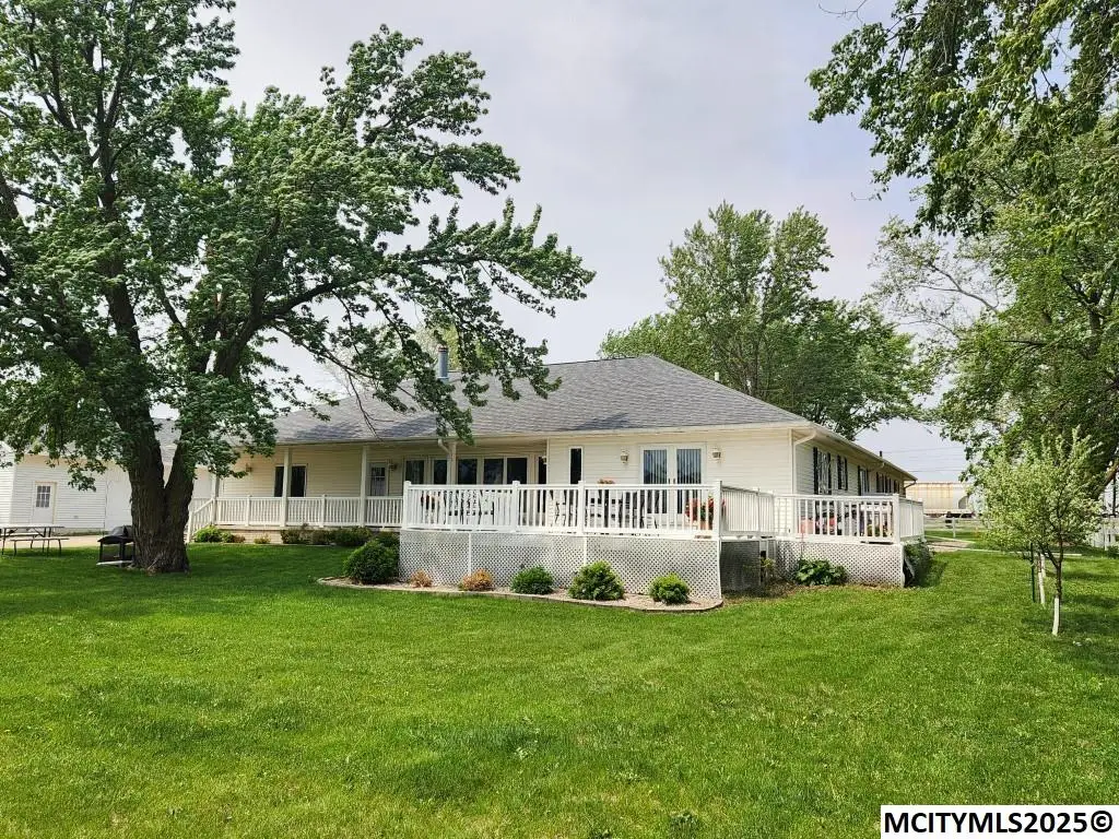 3511 19th SW, Mason City, IA 50401 - #1