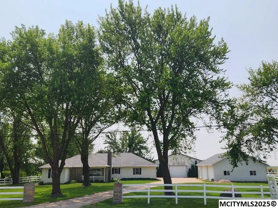 3511 19th SW, Mason City, IA 50401 - #2