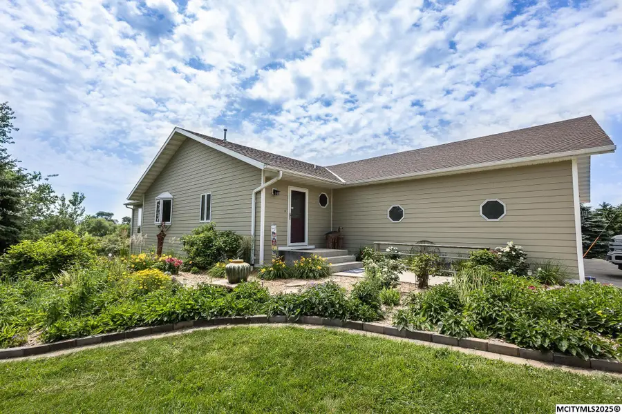 4055A 235th St, Clear Lake, IA 50428 - #2