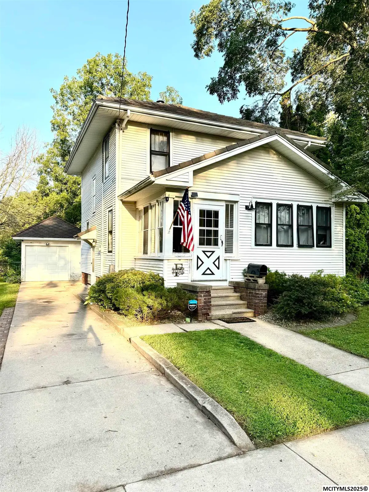 341 S Carolina, Mason City, IA 50401 - #1