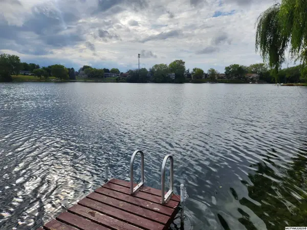 660 Briarstone Dr #5, MASON CITY, IA 50401