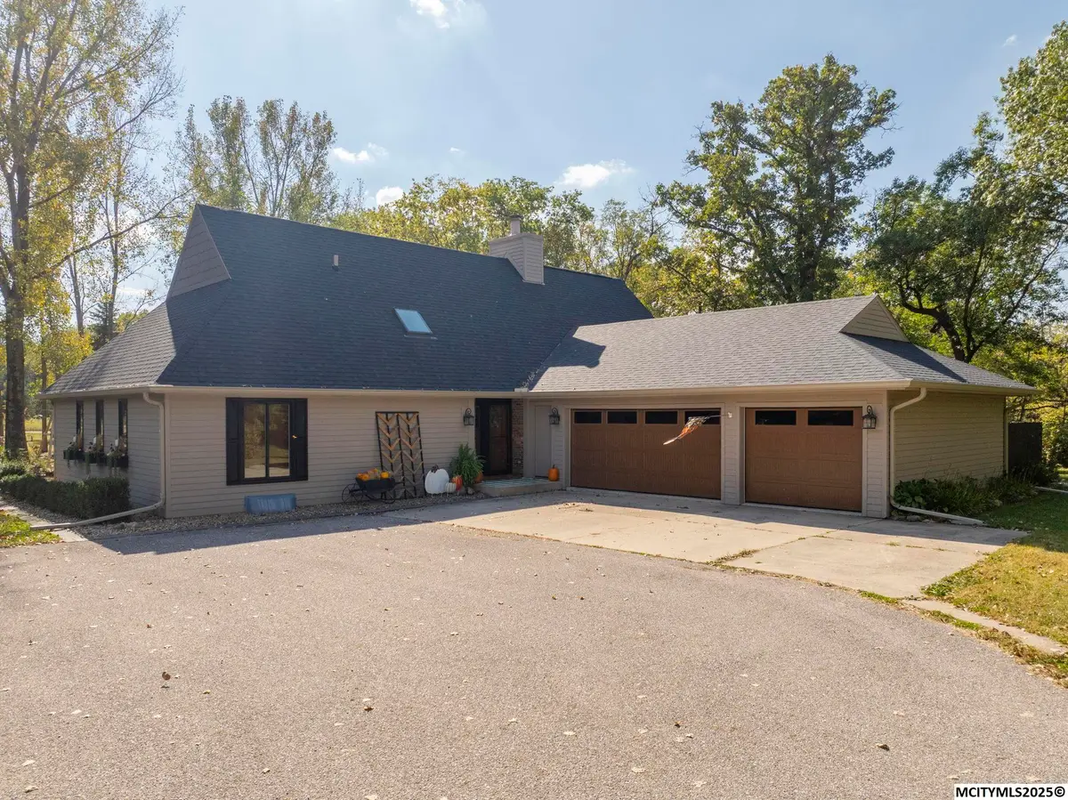 21748 A Owl Ave, Mason City, IA 50401 - #1