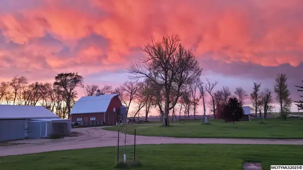 1045 Rake Ave, BELMOND, IA 50421