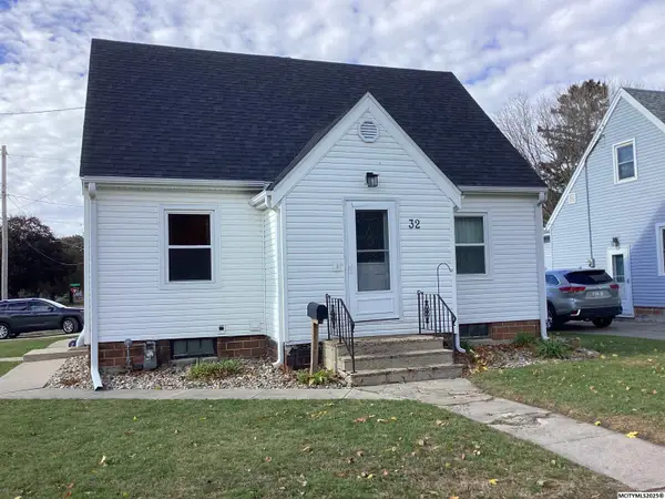 32 S Tennessee, MASON CITY, IA 50401