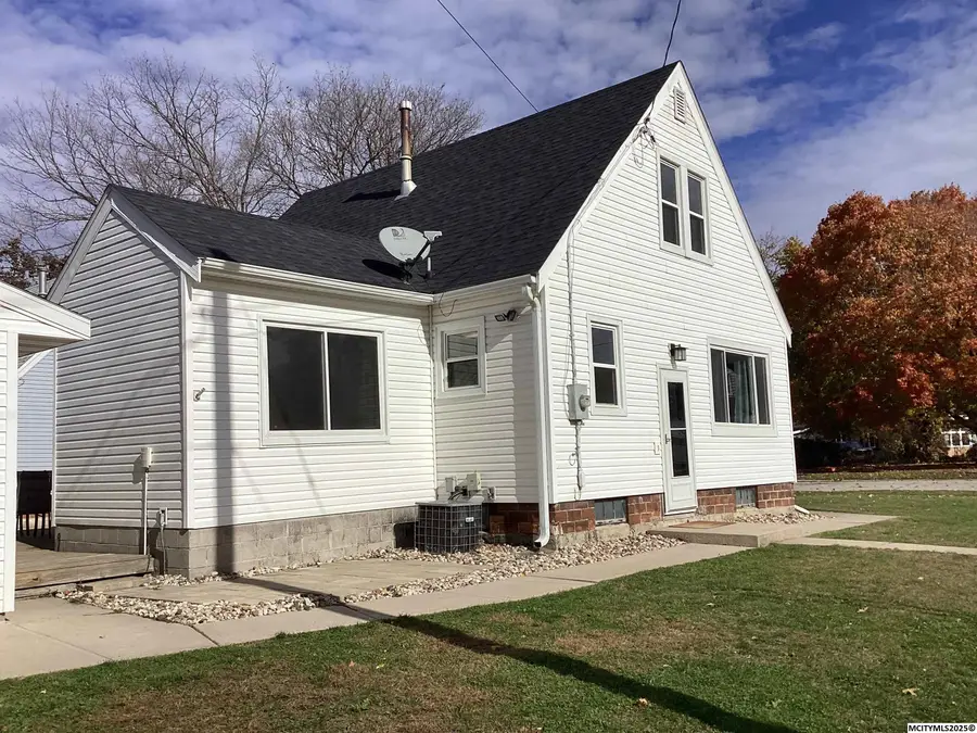 32 S Tennessee, Mason City, IA 50401 - #2