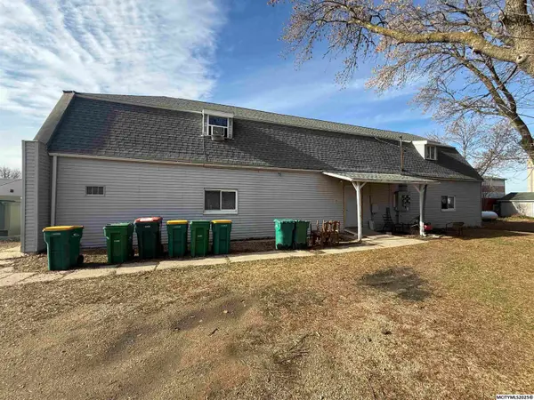 113 1st Avenue E, THOMPSON, IA 50478