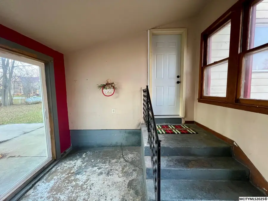 906 Broad St, Plymouth, IA 50464 - Image #2