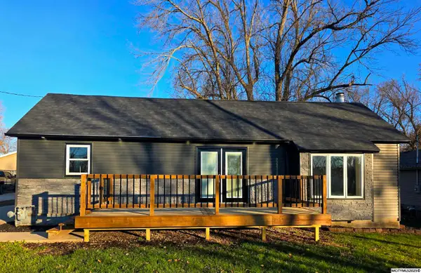 3 3rd ST, VENTURA, IA 50428