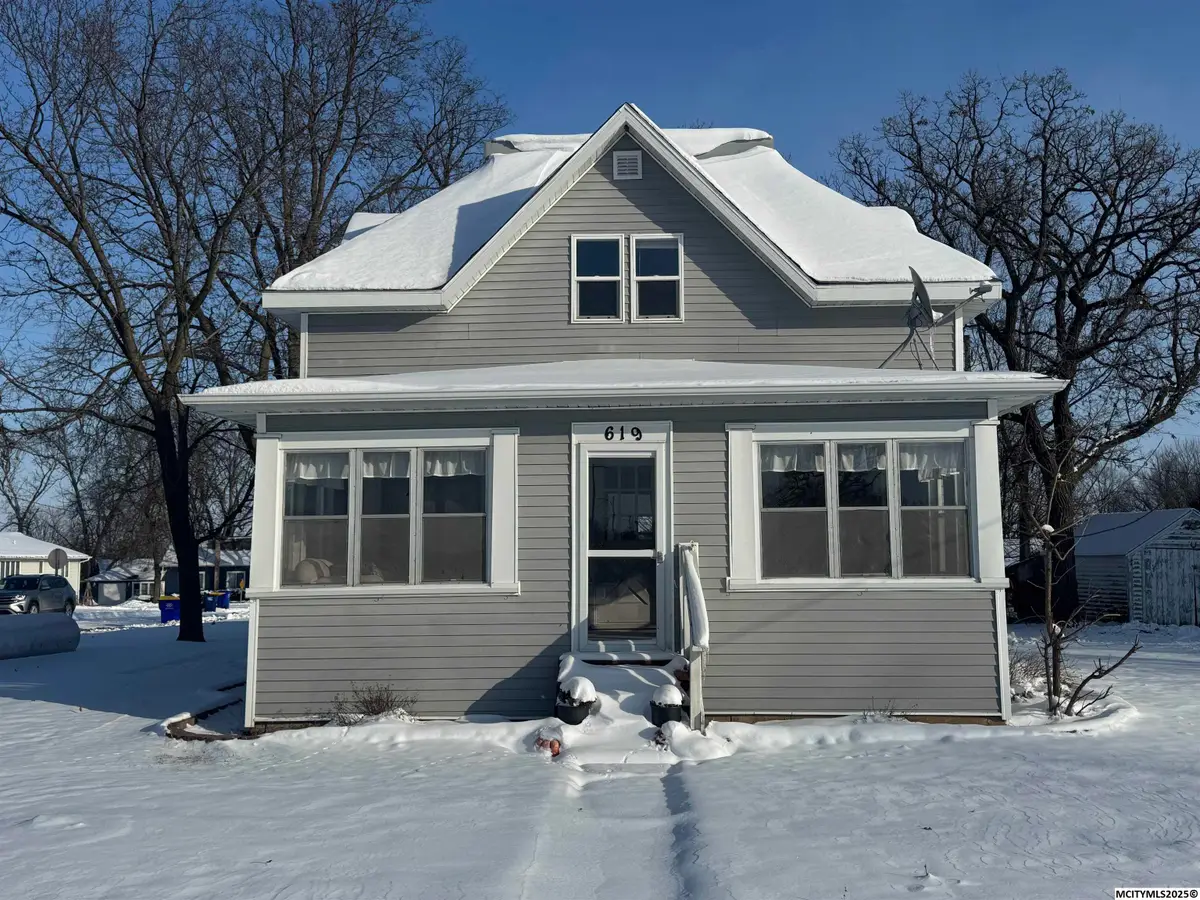 619 Grove St, Plymouth, IA 50464 - Image #1