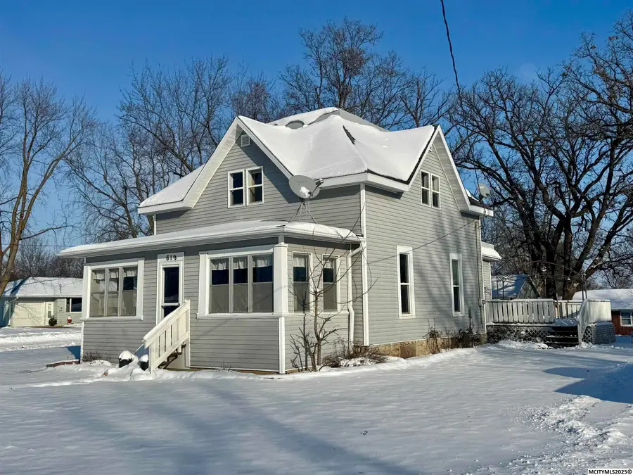 619 Grove St, Plymouth, IA 50464 - Image #2