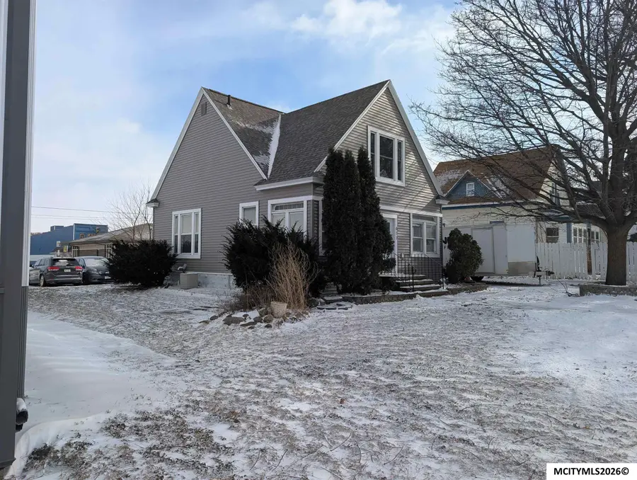 617 S Washington, Mason City, IA 50401 - #2