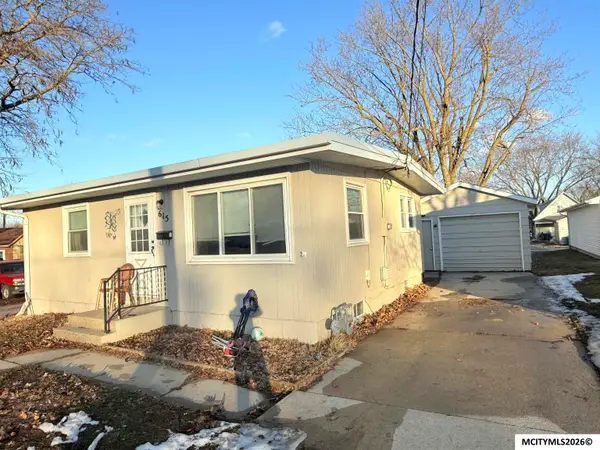 615 S Polk PL, MASON CITY, IA 50401