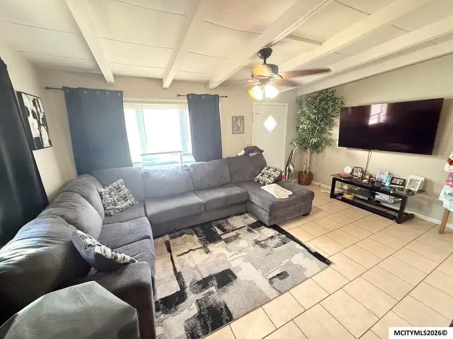 615 S Polk PL, Mason City, IA 50401 - #2