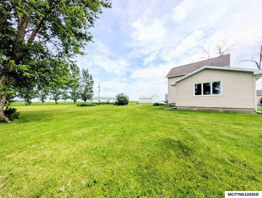 16338 140th ST, Bristow, IA 50611 - #2