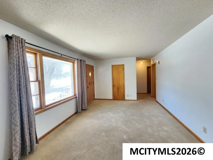 616 S Louisiana, Mason City, IA 50401 - Image #2