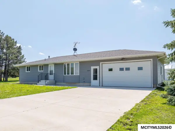 3310 S Delaware, MASON CITY, IA 50401