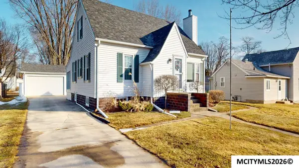 216 E Main St, MANLY, IA 50456