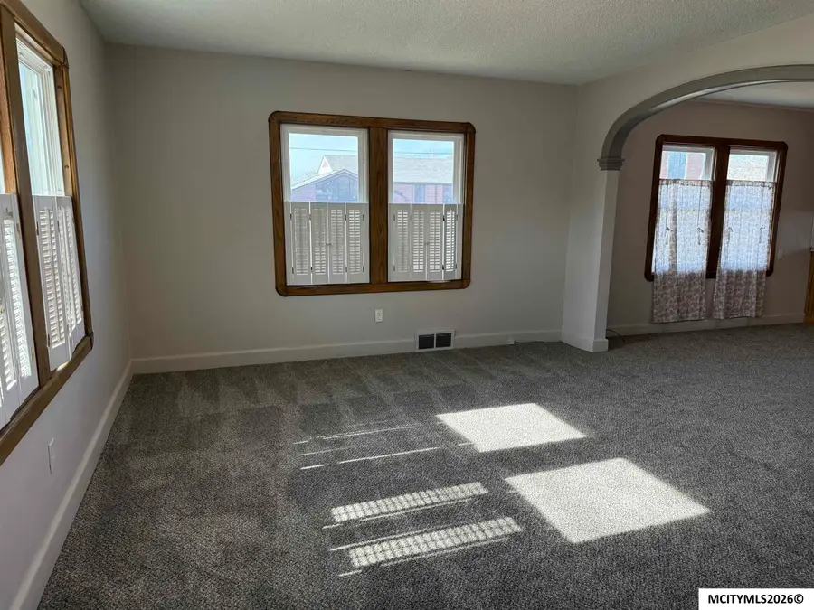 1216 2nd SW, Mason City, IA 50401 - #2