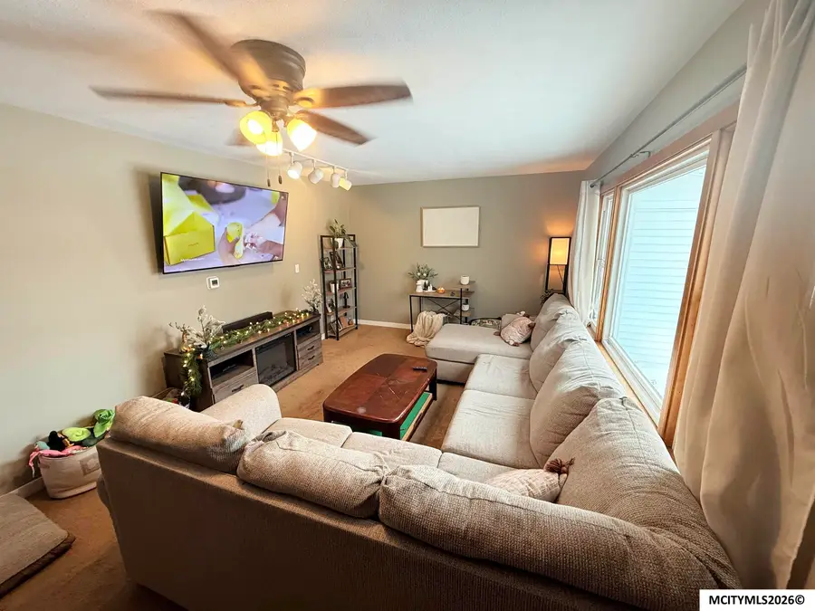 212 Park st, Sheffield, IA 50475 - #3