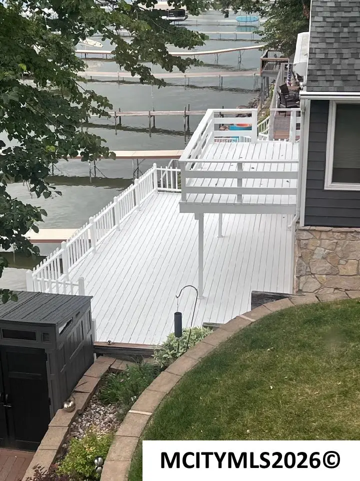 2219 S Lakeview Dr, Clear Lake, IA 50428 - #3