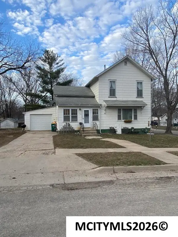 102 4th St NW, NORA SPRINGS, IA 50458