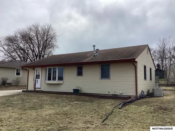 43 Sunny Circle, MASON CITY, IA 50401