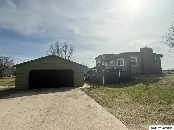 305 S 11th St, FOREST CITY, IA 50436