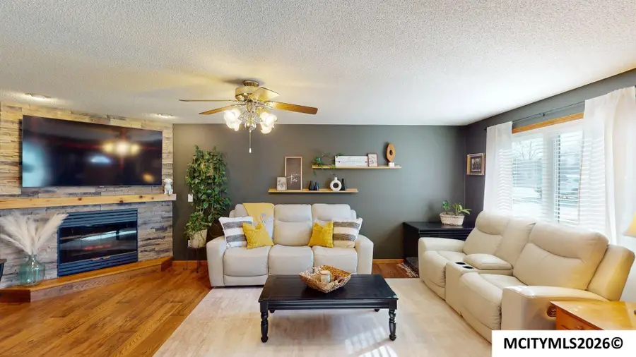 1011 S Kentucky, Mason City, IA 50401 - #2
