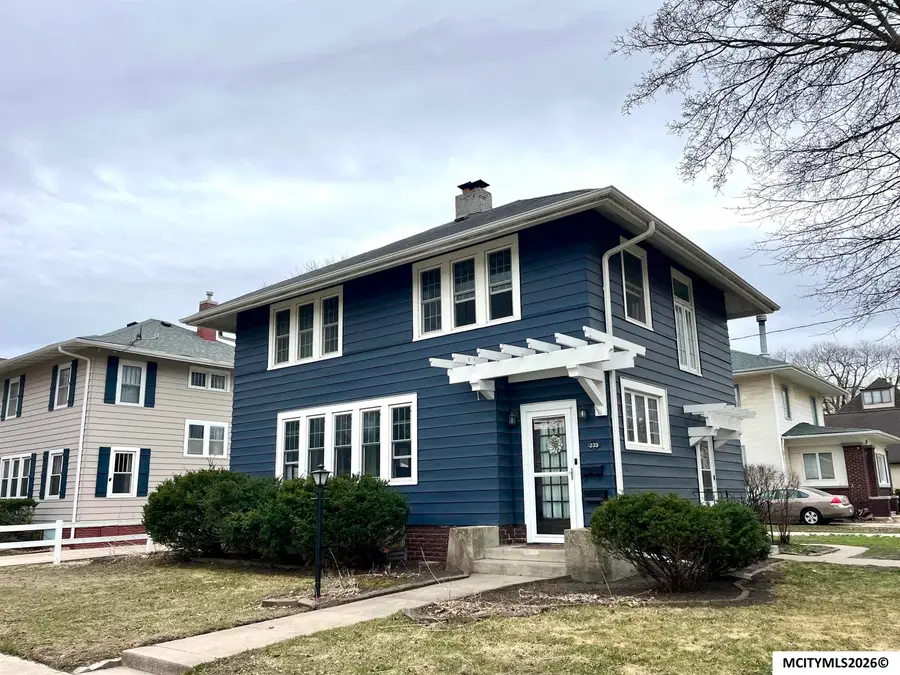 233 7th NW, Mason City, IA 50401 - #2