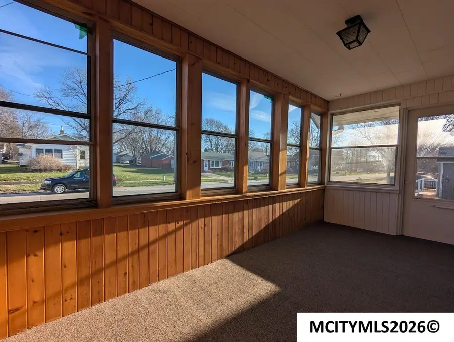 321 SE 21st, Mason City, IA 50401 - #3